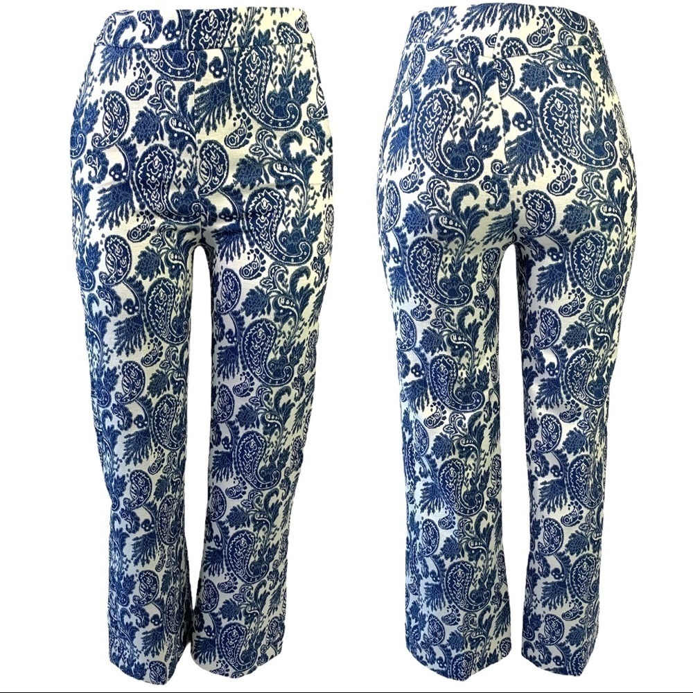 ZARA WOMAN BLUE CROP PANTS  WHITE STRAIGHT LEG PANTS WOMEN SIZE SMALL